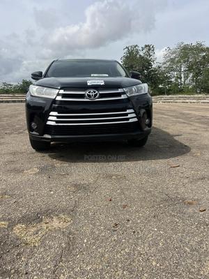 Toyota Highlander XLE 4dr SUV AWD (3.5L 6cyl 6A) 2015 Black