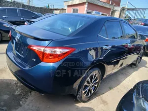 Toyota Corolla LE ECO w/Package 1 4dr Sedan (1.8L 4cyl CVT) 2017 Green