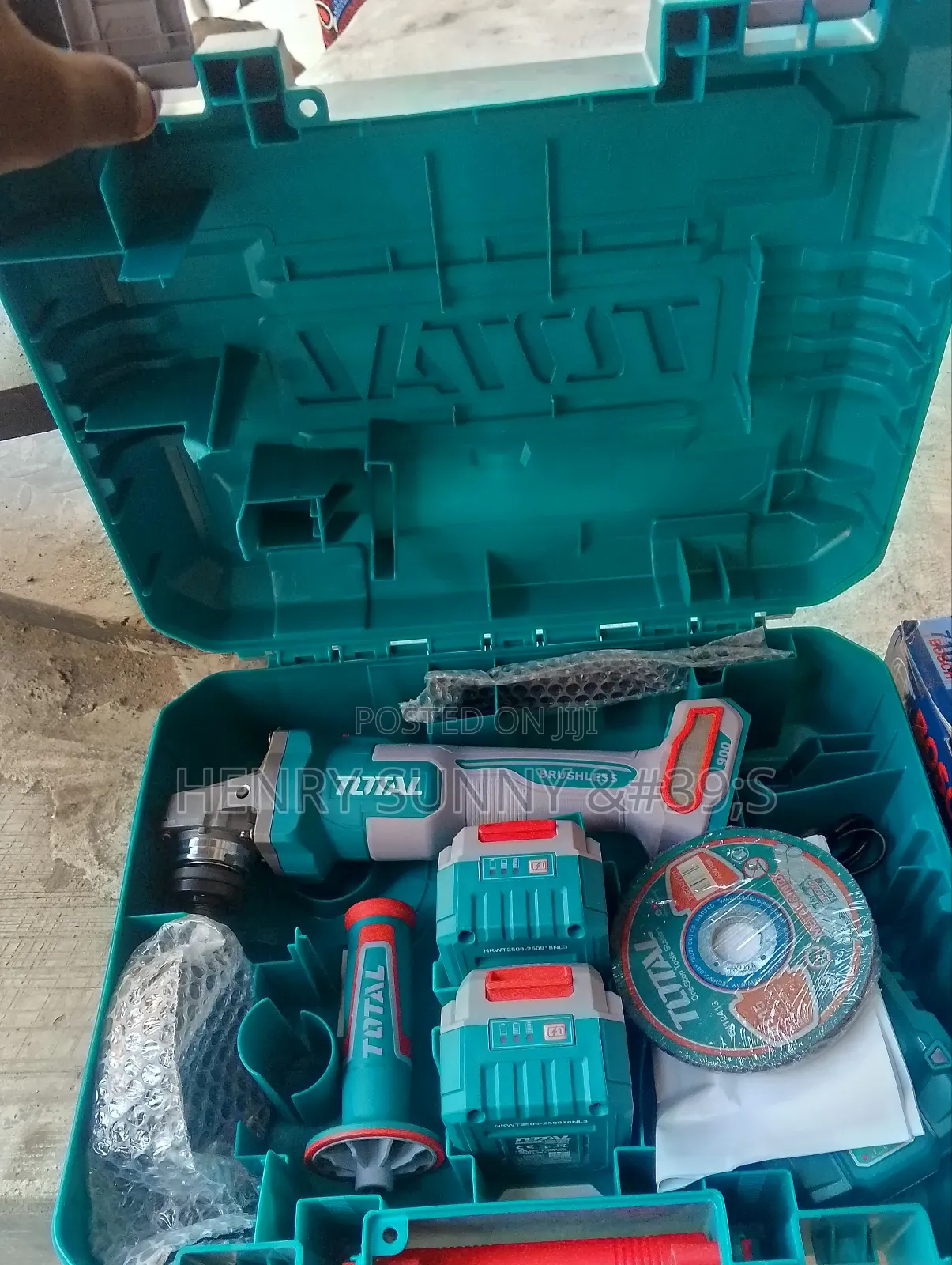 Cordless Grinding Machine