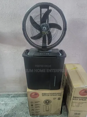 Andrakk Rechargeable Mist Spray Fan 17 Inches