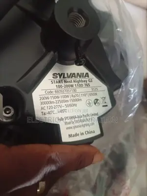 200 Watts Silvania High Bay Drop Light