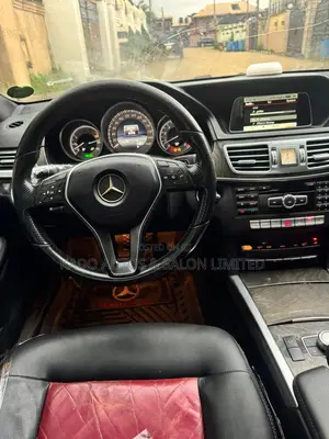 Mercedes-Benz E200 2015 Black