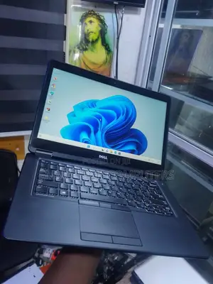 Laptop Dell Latitude 7450 8GB Intel Core i5 SSD 256GB