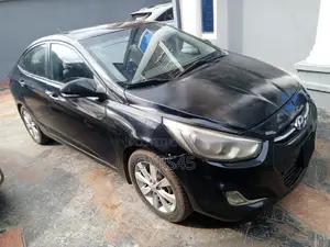 Hyundai Accent SE Automatic 2010 Black