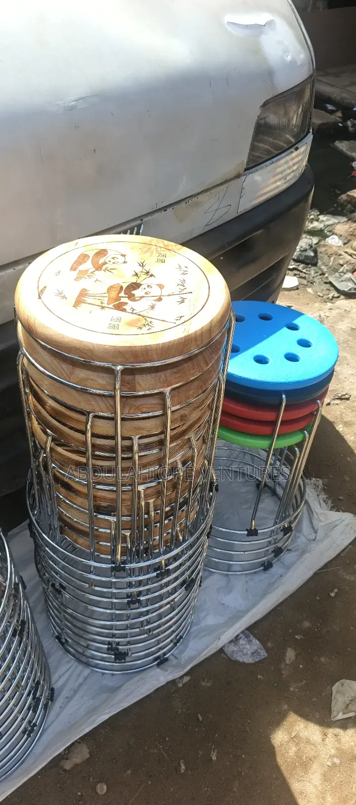 Portable Studio Stool