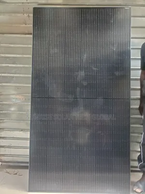 550w Solar Panels All Black
