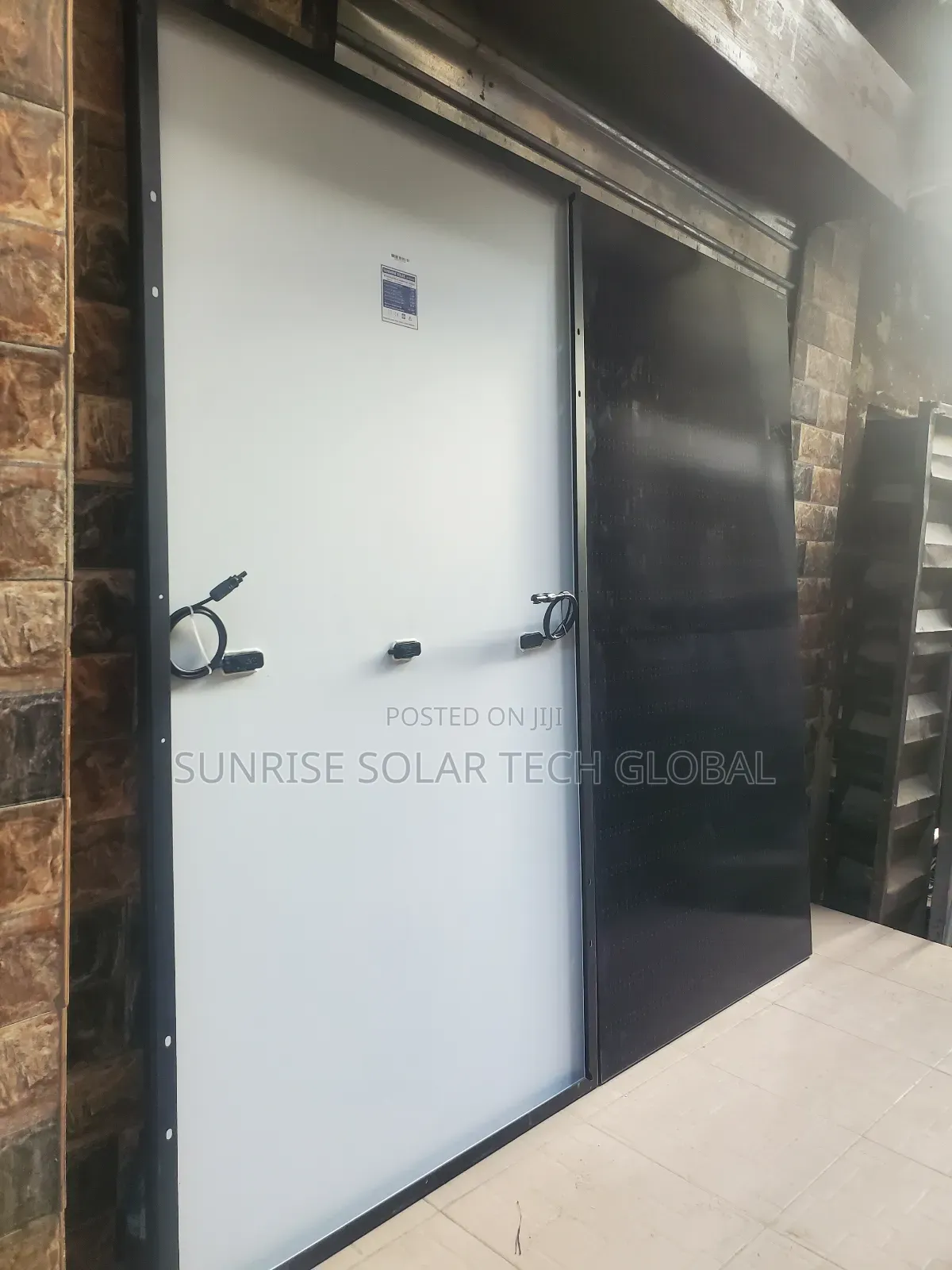 550w Solar Panels All Black
