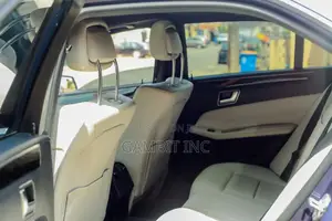 Mercedes-Benz E350 Base 4Matic Sedan AWD (3.5L 6cyl 7A) 2014 Gray