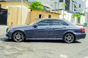 Mercedes-Benz E350 Base 4Matic Sedan AWD (3.5L 6cyl 7A) 2014 Gray
