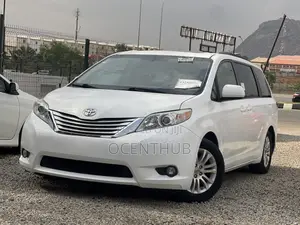 Toyota Sienna XLE 7 Passenger Mobility 2012 White