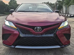 Toyota Camry XSE V6 FWD (3.5L 6cyl 8AM) 2018 Burgundy