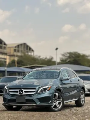Mercedes-Benz GLA 250 2015 Blue