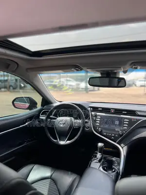 Toyota Camry SE (2.5L 4cyl 8A) 2019 Burgundy