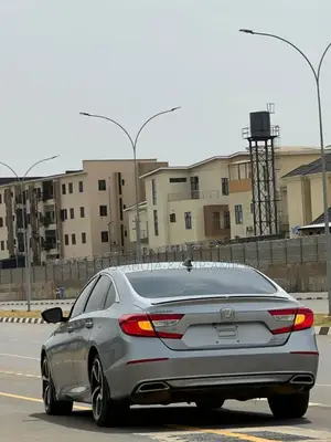 Honda Accord 2022 Silver