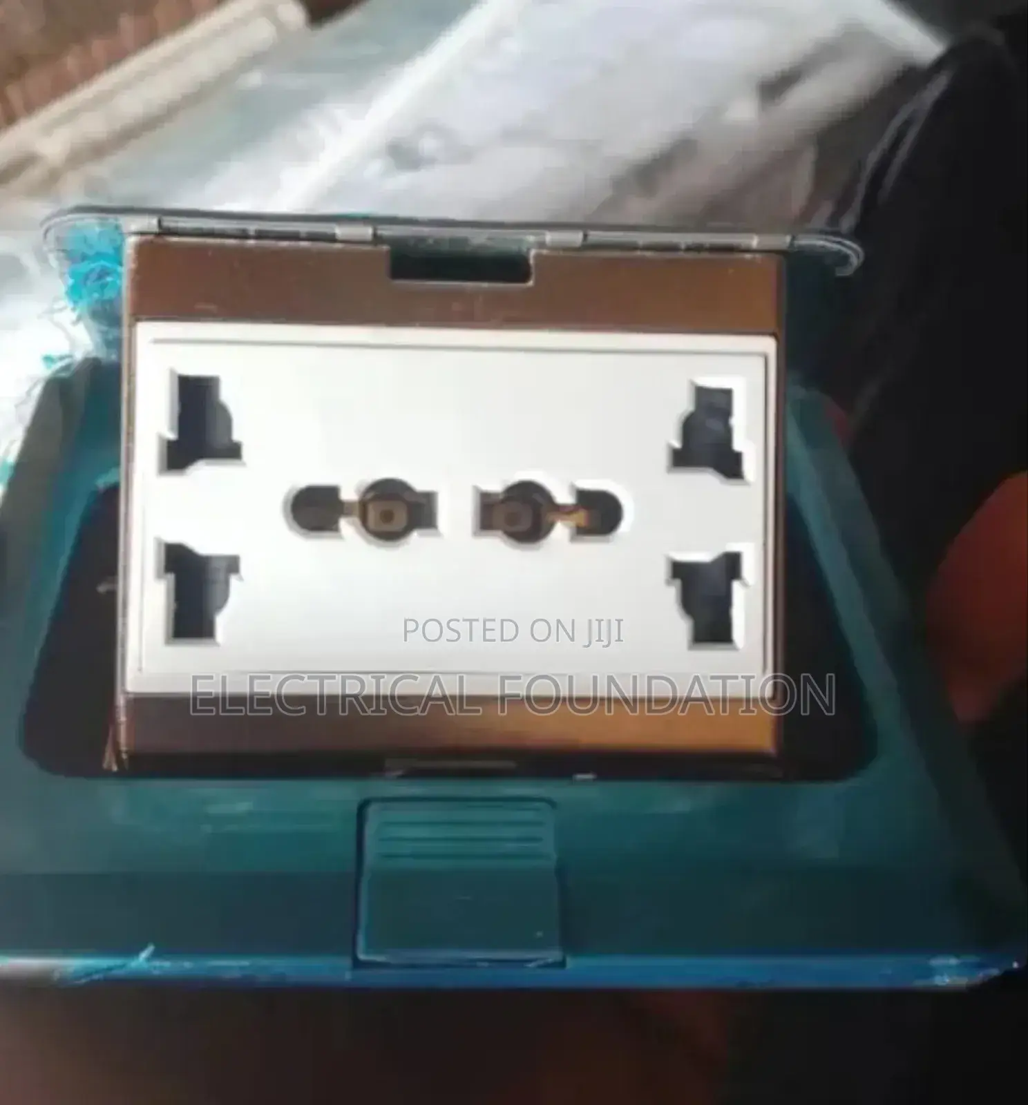 13 Amps Single Floor Socket