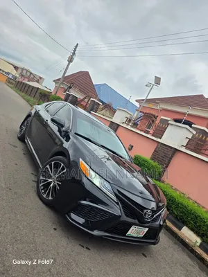 Toyota Camry SE FWD 2020 Black