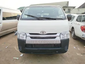 Toyota HiAce 2011 White