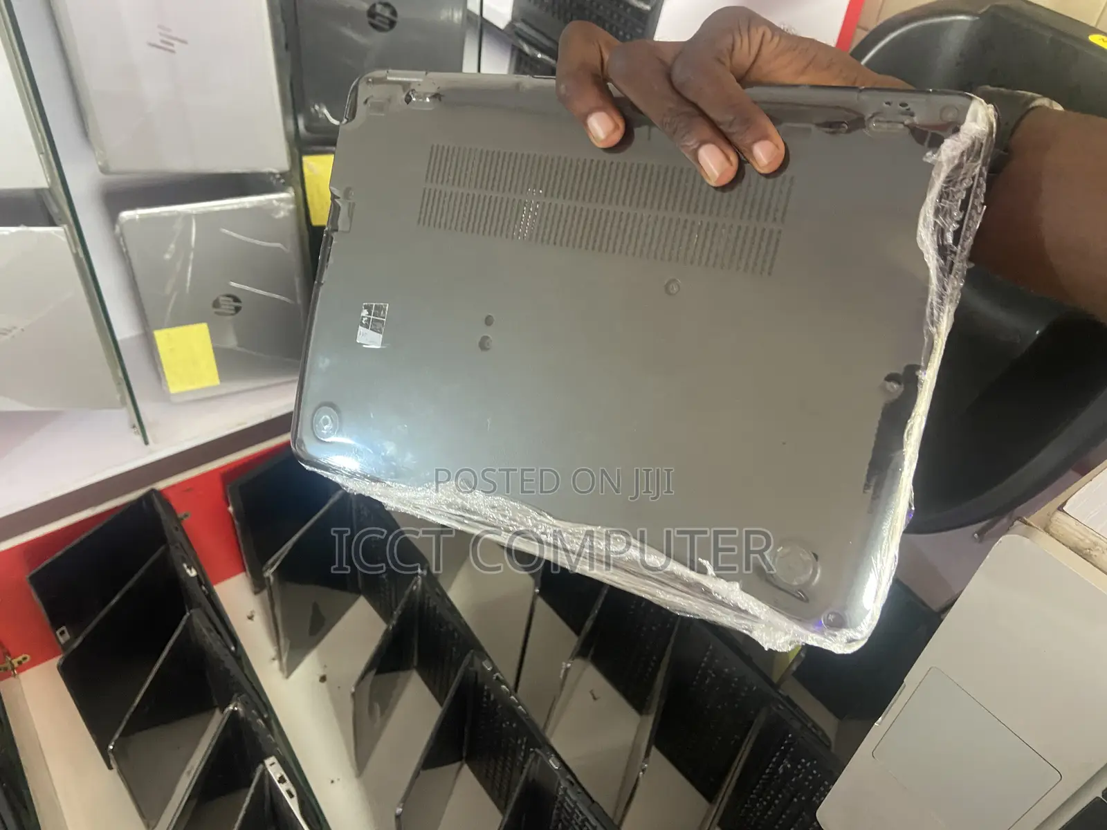 New Laptop HP 8GB Intel Core i7 SSD 256GB