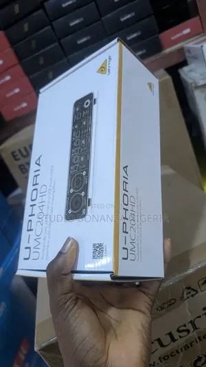 Behringer U-Phoria Umc204hd Audio Interface Soundcard