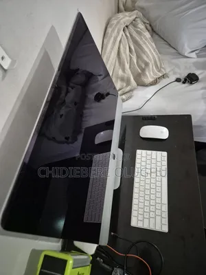 Desktop Computer Apple iMac 8GB Intel Core i3 SSD 512GB