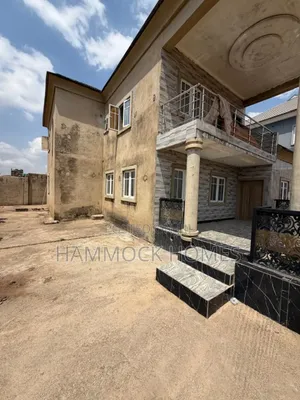 5bdrm Duplex in Ifẹsowapọ Estate ,, Akobo for sale
