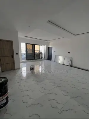 3bdrm Block of Flats in Ologolo Estate for rent