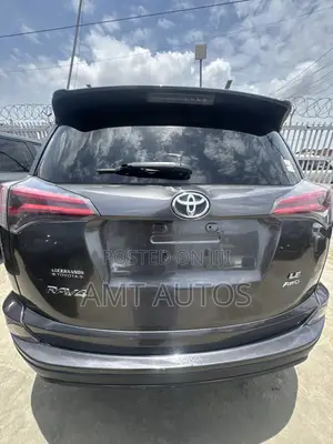 Toyota RAV4 LE AWD (2.5L 4cyl 6A) 2017 Gray
