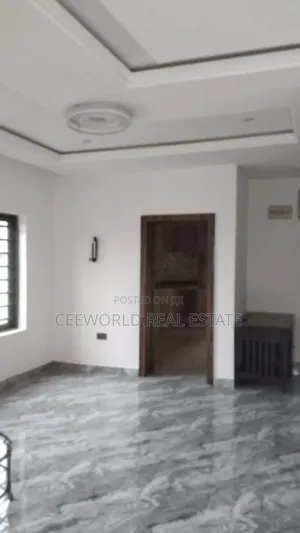 4bdrm Duplex in Agodi Gra for rent