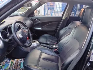 Nissan Juke SV 4dr Hatchback (1.6L 4cyl Turbo CVT) 2014 Black