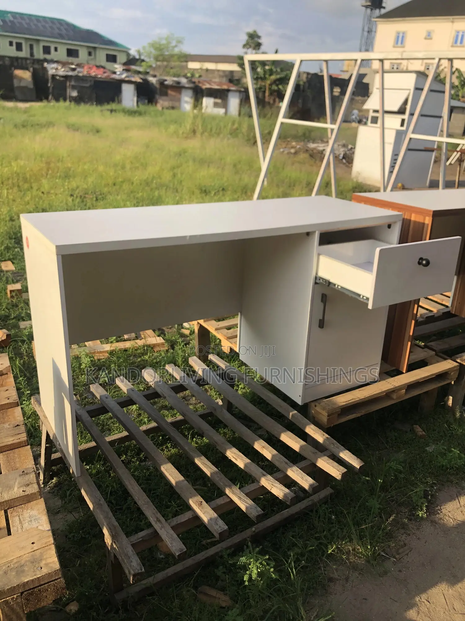 1.4 Meter Office Table
