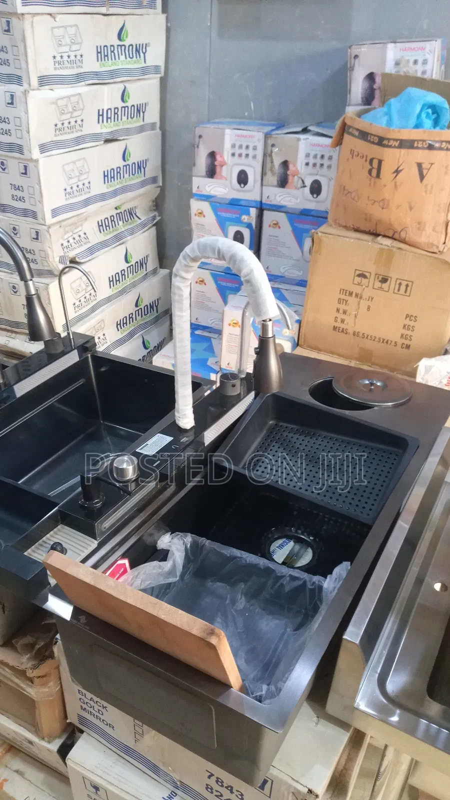Special Kitchen Sink With Waste Bin