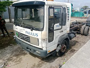Tokunbo Volvo Fl220 2009 White