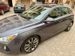 Hyundai Elantra Limited 2018 Gray