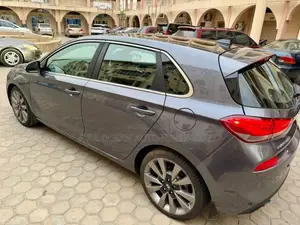 Hyundai Elantra Limited 2018 Gray