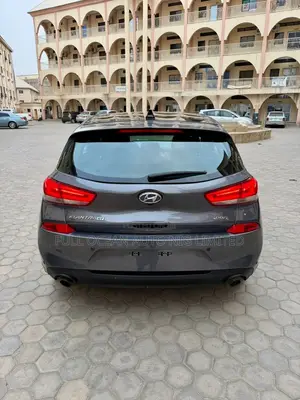 Hyundai Elantra Limited 2018 Gray