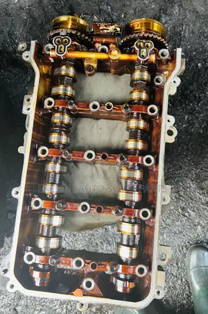 Toyota Corolla 2zr Camshaft or Kinshaft 4plug Engine