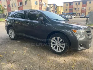 Toyota Venza XLE 4dr Wagon AWD (2.7L 4cyl 6A) 2015 Gray