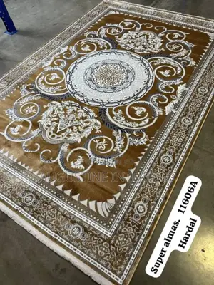 Super Quality Arabian Center Rug Size 7ft/10ft