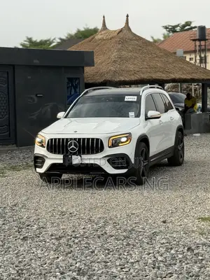 Mercedes-Benz GLB-Class GLB 250 4MATIC 2020 White