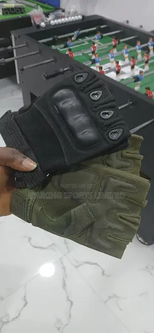 Hand Gloves