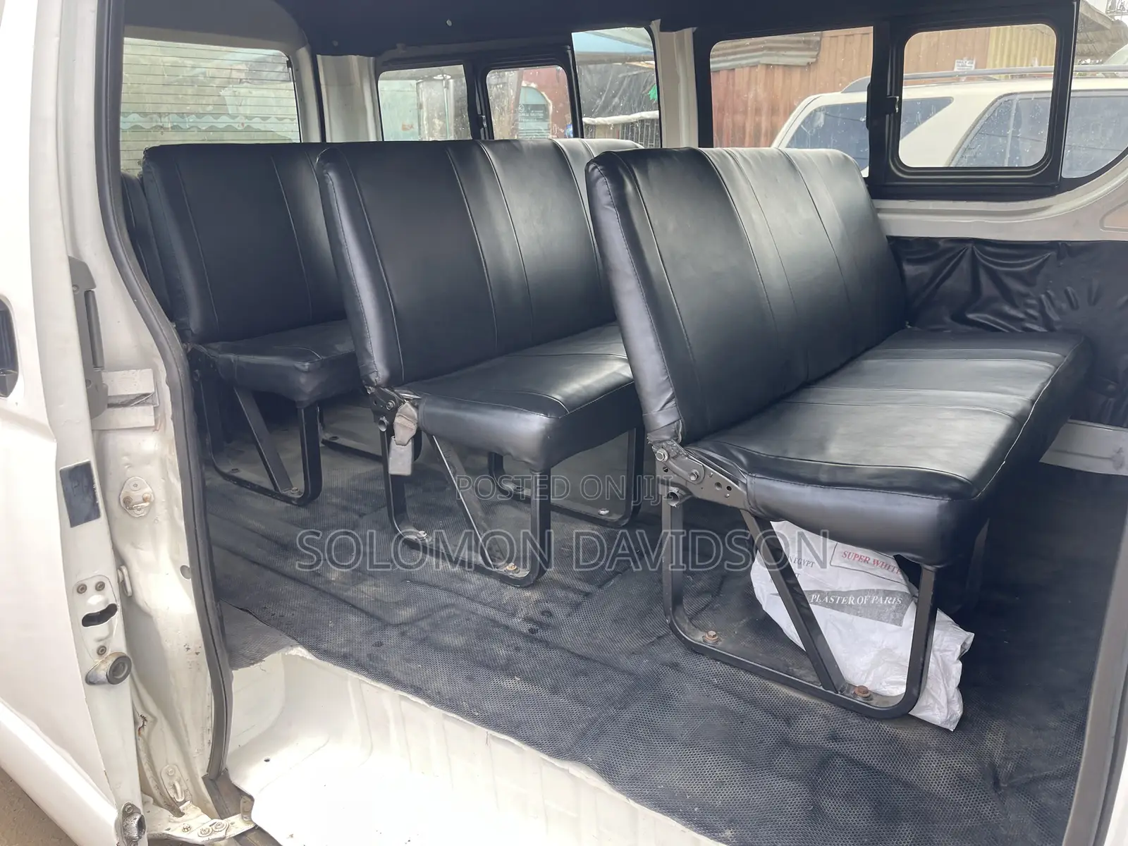 Toyota HiAce 2010 White