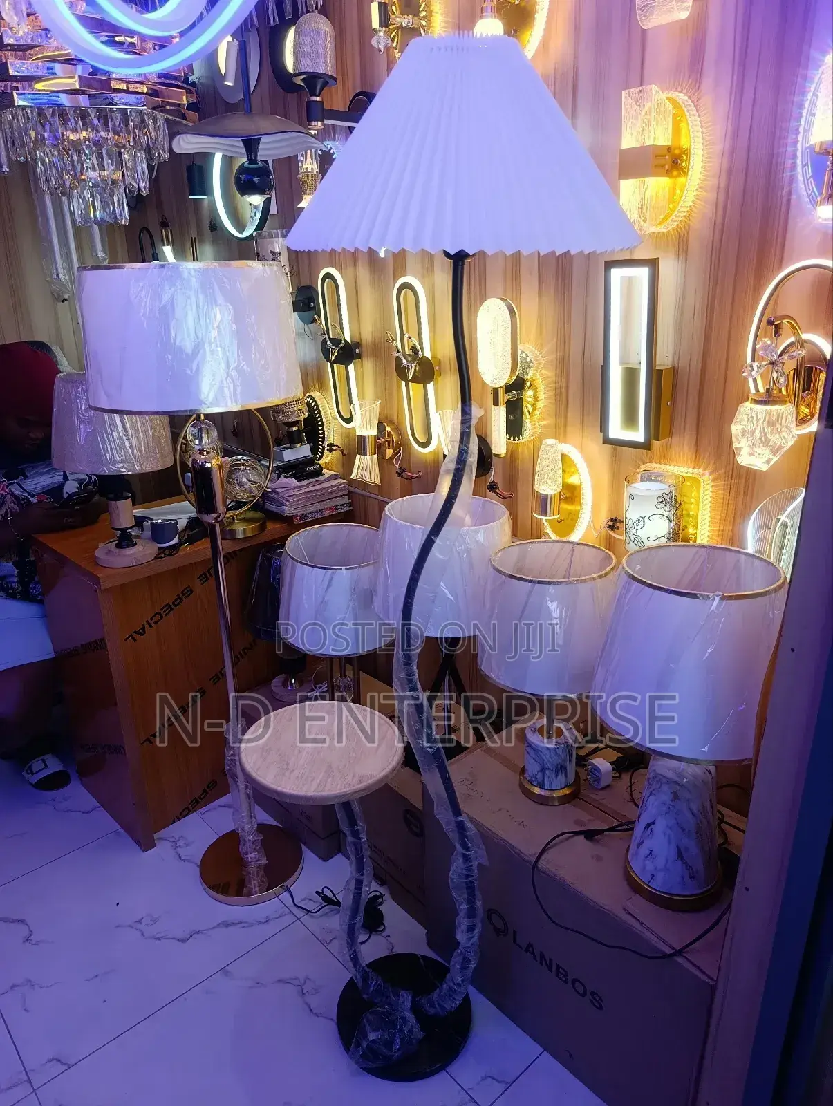 Stending Lamp