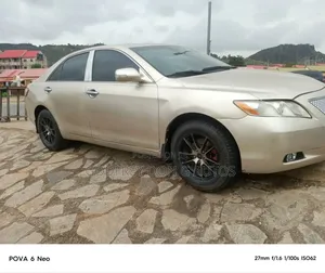 Toyota Camry 2008 Gold