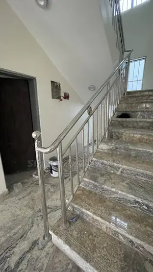 Leviant Stainless Railing