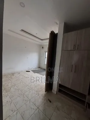 4bdrm Duplex in Life Camp for rent