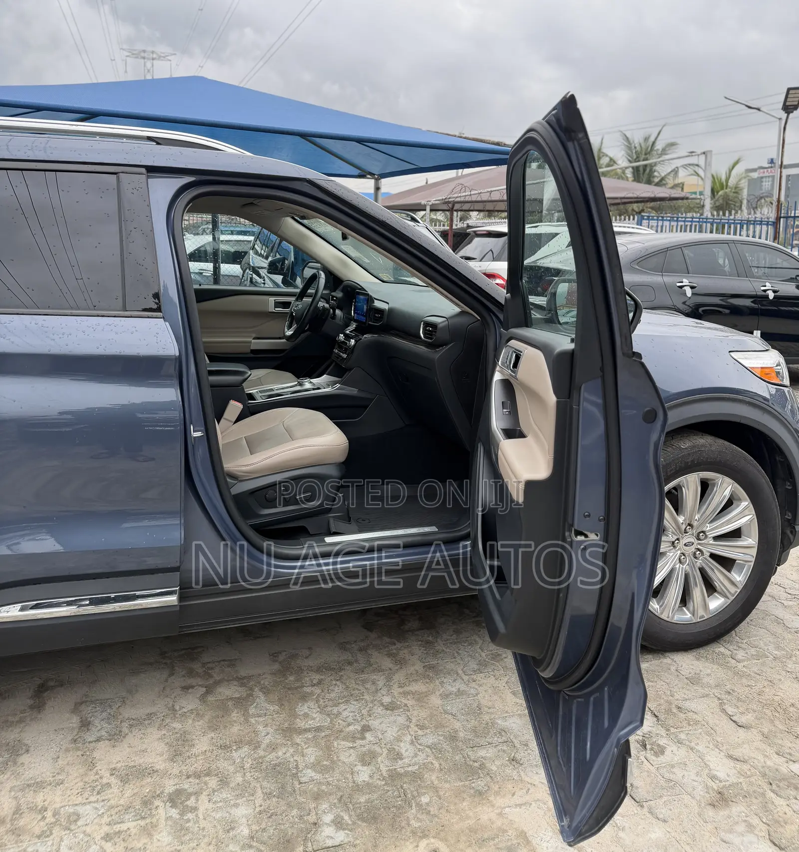 Ford Explorer Limited 2021 Blue