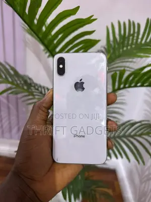 Apple iPhone XS 64 GB White