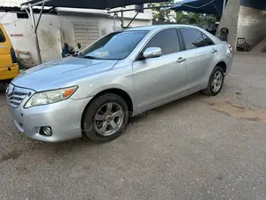 Toyota Camry 2010 Silver