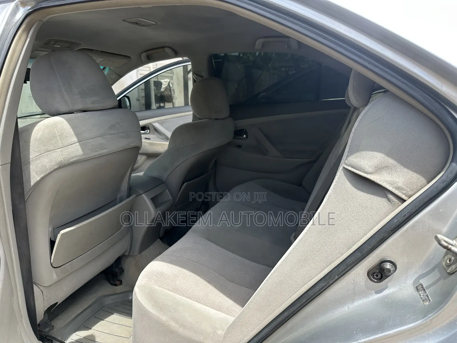 Toyota Camry 2010 Silver