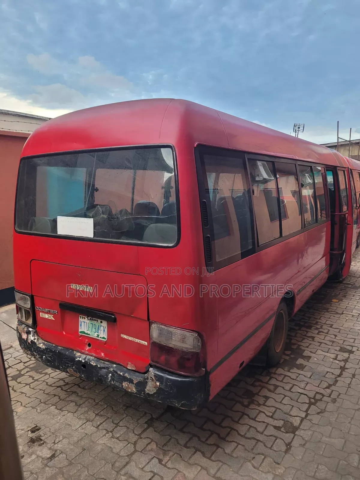 Toyota Coaster 2014 Red